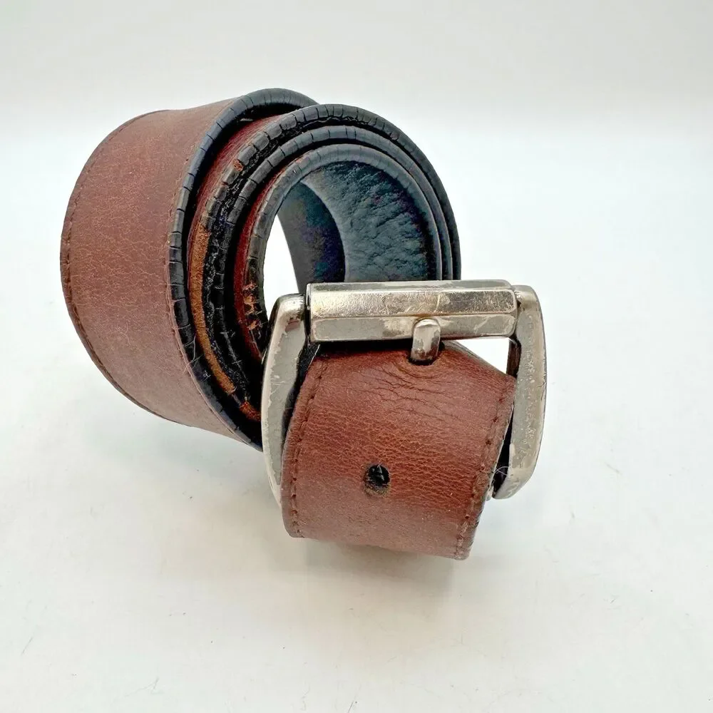 Levi Strauss & Co. Original Riveted Men's 34 Reversible Leather Belt Black Brown